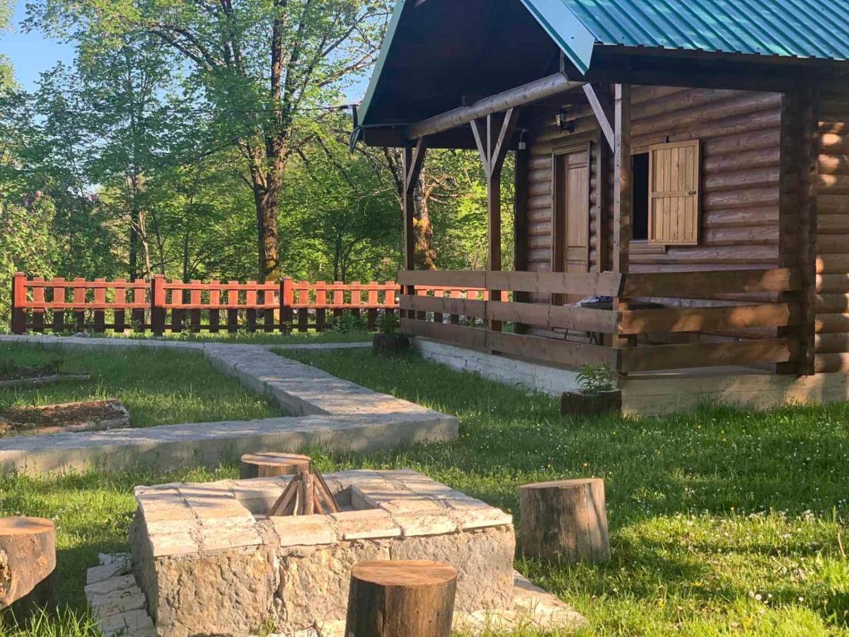 Cabin House Dubovik Цетинє Екстер'єр фото