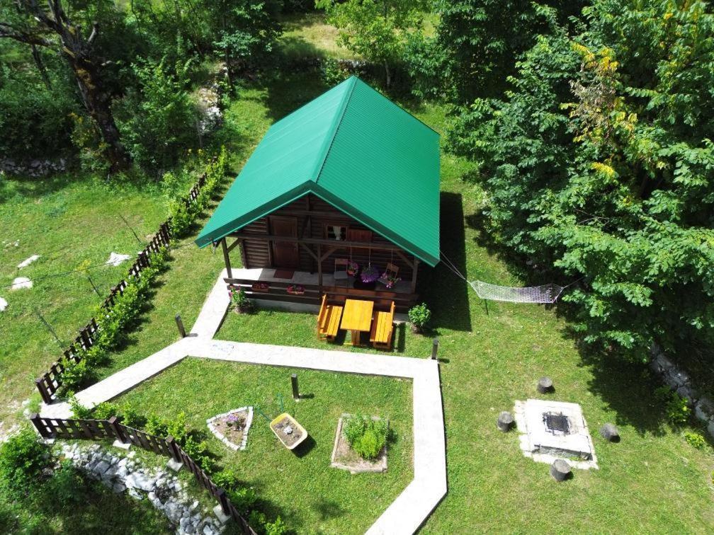 Cabin House Dubovik Цетинє Екстер'єр фото